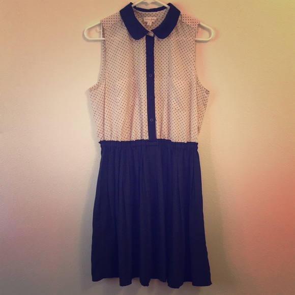 Maison Jules Dresses & Skirts - MAISON JULES pleats and polka dots dress L